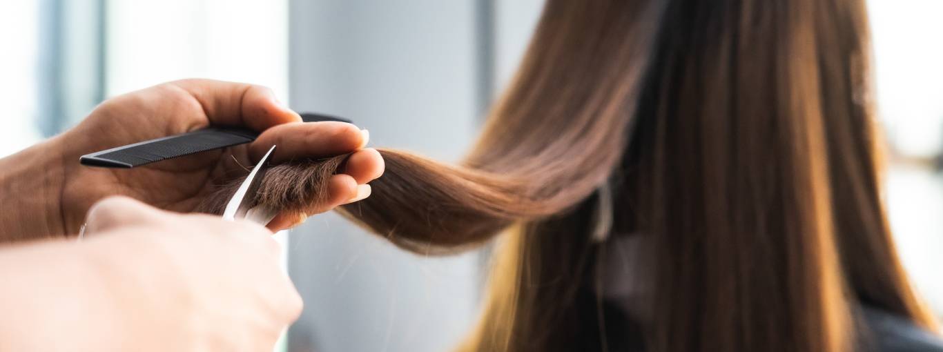 woman haircut